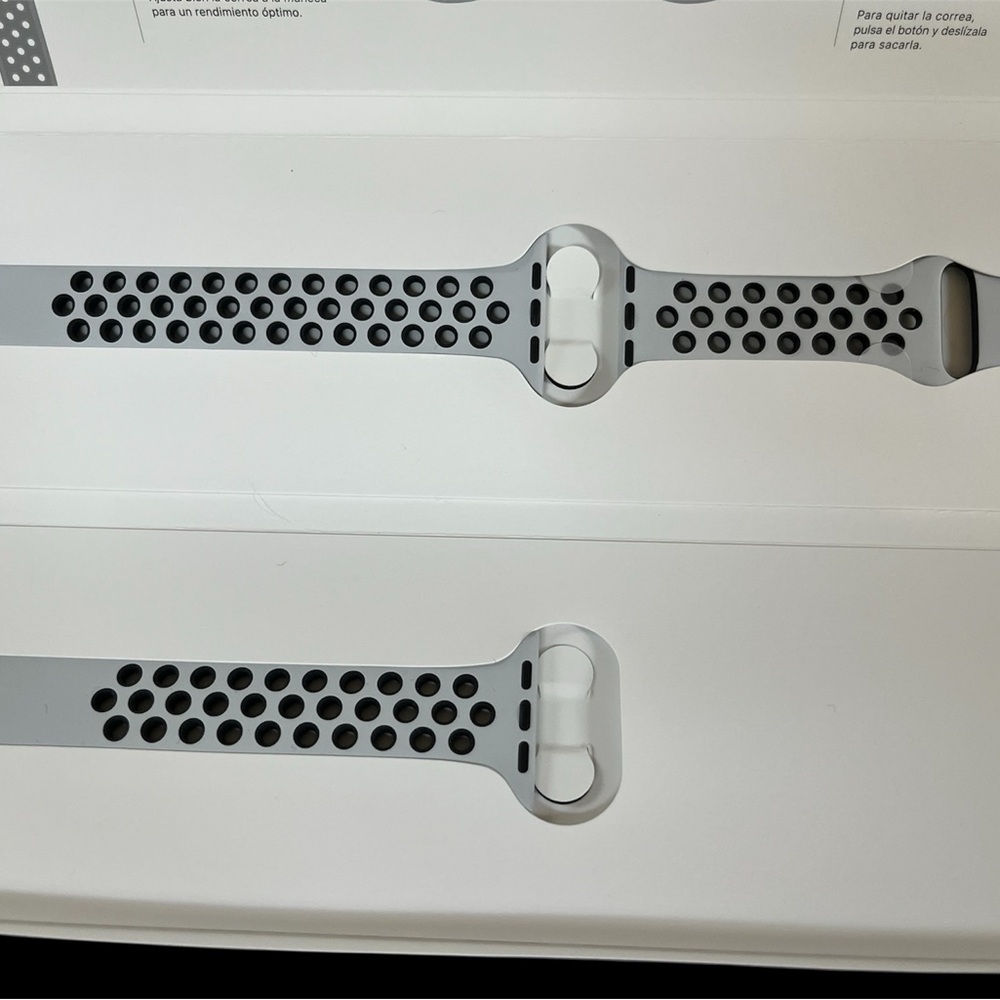 Nike Sport Band in Pure Platinum and Black - Picture 4 of 5
